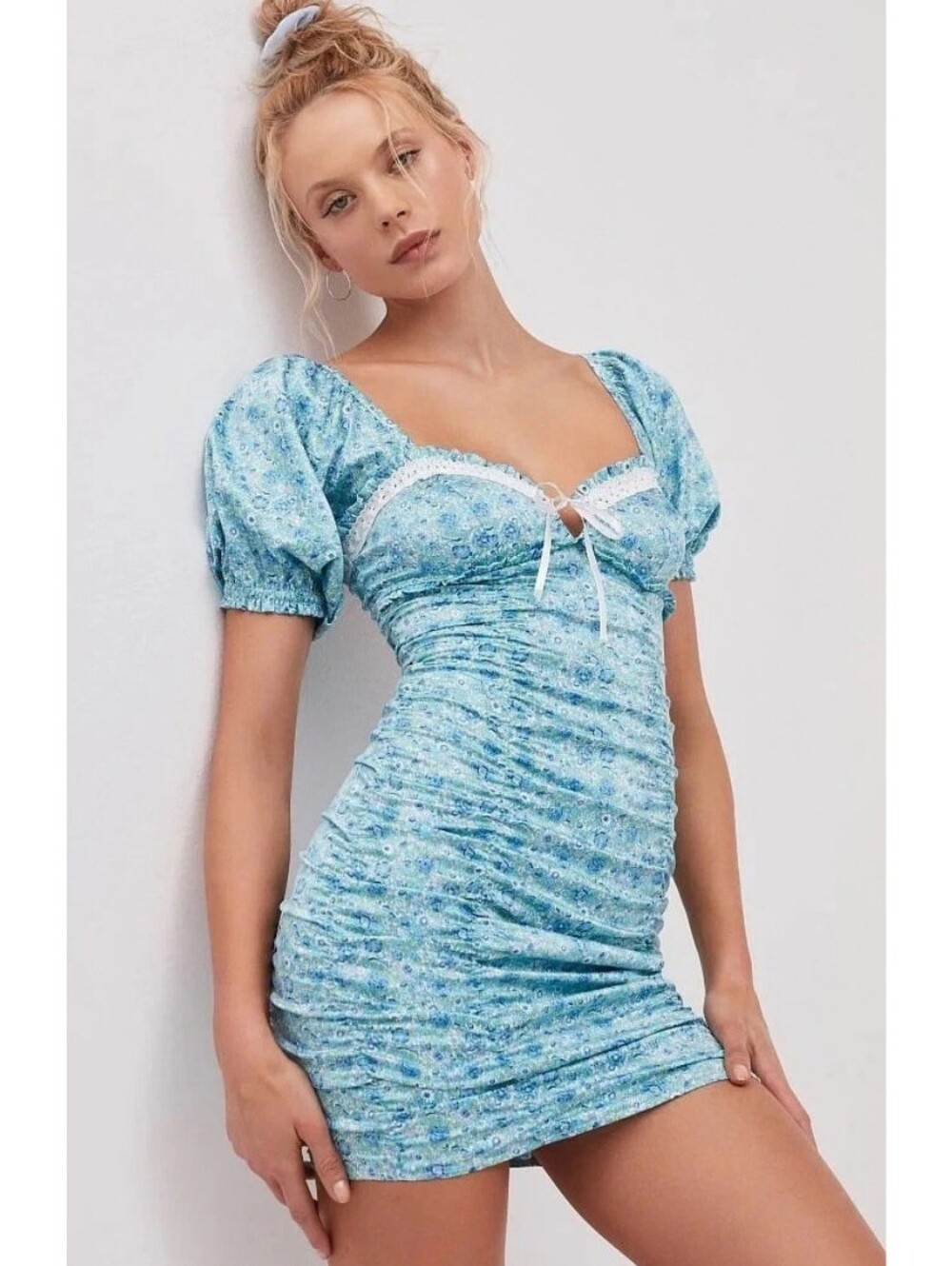 For Love & Lemons Blue Alana Floral Ruched Dress Size Medium?